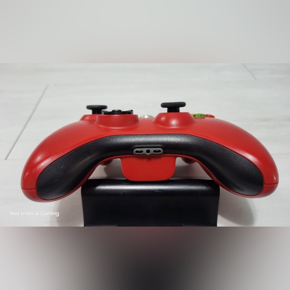 Xbox 360 OEM Resident Evil Controller - Picture 2 of 4